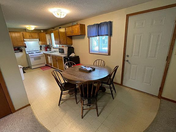 5th image of 513 8th Ave NW