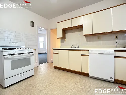 40 Brackett St #2 Photo 1