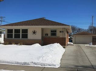 3230 S 86th St, Milwaukee, WI 53227