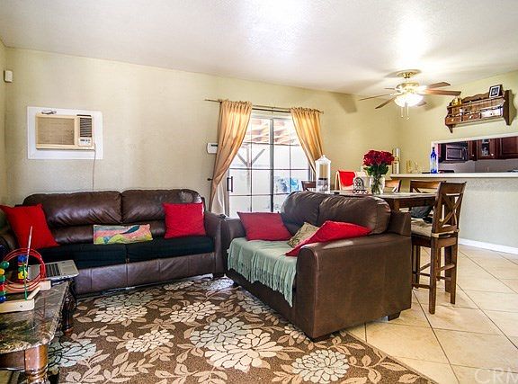 4th image of 1669 E La Deney Dr