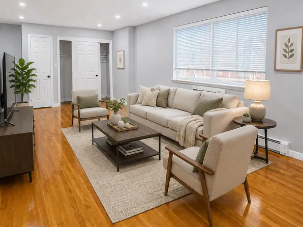 7746 79th St #2C, Ridgewood, NY 11385