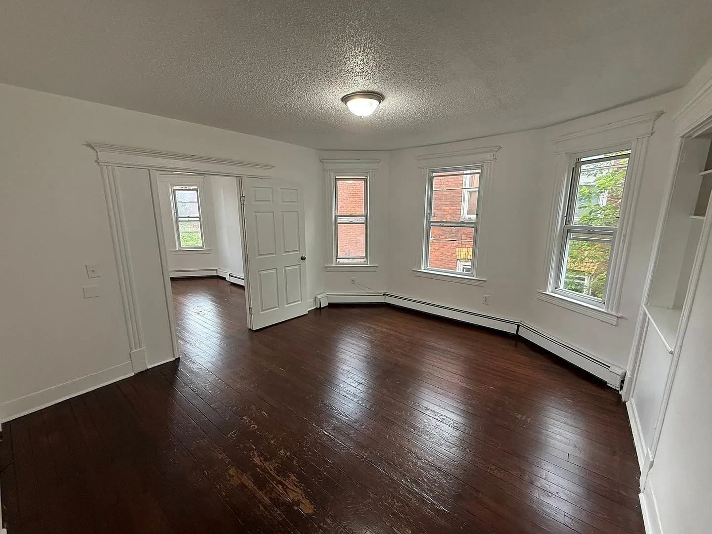 122-124 Shultas Pl — Photo 2