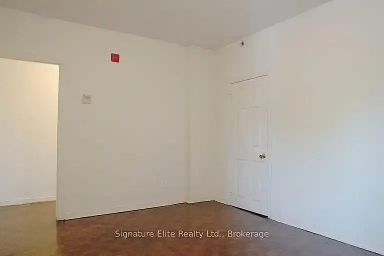 529 Danforth Ave #2A — Photo 4