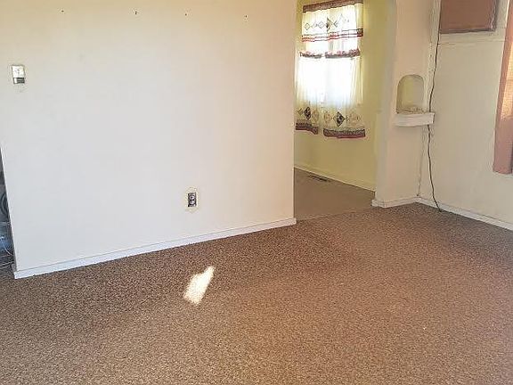 4th image of 127 Melon Ave