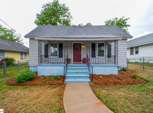 15 8th St, Greer, SC 29651