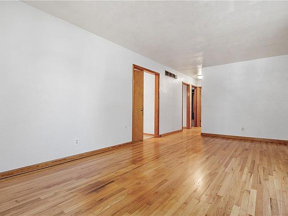 3rd image of 1125 N 37th St