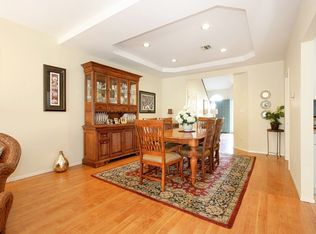 22 Blueberry Ct, Melville, NY 11747