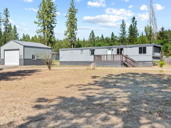 6398 Lakeview Dr, Nine Mile Falls, WA 99026
