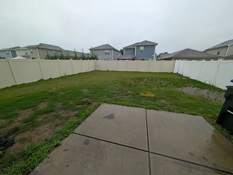 3030 Eastcott Ave — Photo 31