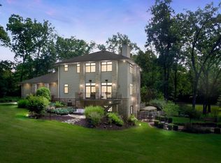 9208 Sheringham Dr, Roscoe, IL 61073