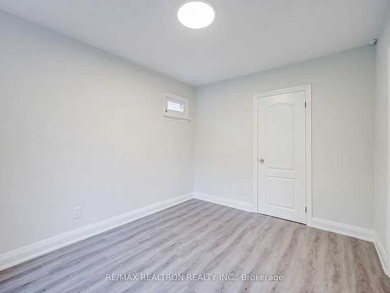 95 Roseview Ave — Photo 7
