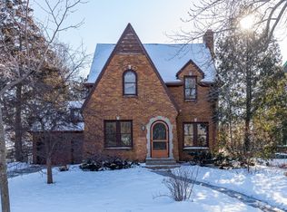 221 E Roosevelt St, Appleton, WI 54911