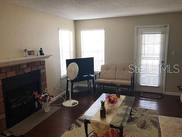 1st image of 4400 Thornbriar Ln APT 107