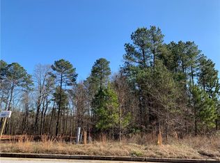986 Golden Meadows Ln, Loganville, GA 30052