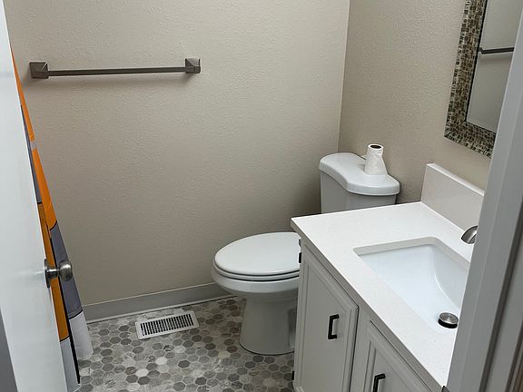 4th image of 16208 SW Bridle Hills Dr