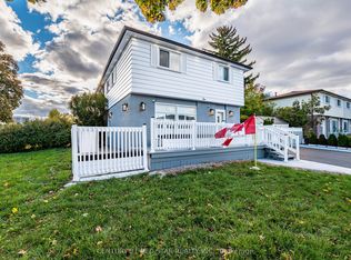 3 Flamingo Cres, Brampton, ON L6T2G4