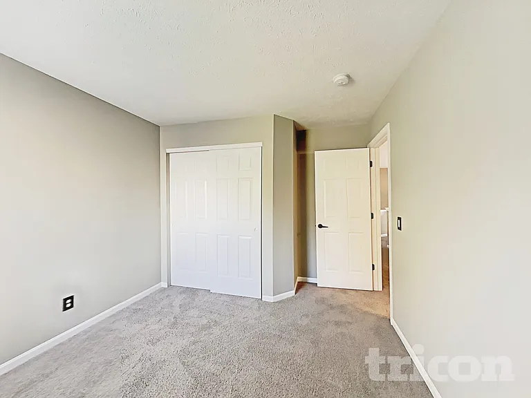 3210 Crestwell Dr — Photo 13