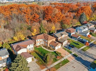 4307 Garnetwood Chase, Mississauga, ON L4W 2H1