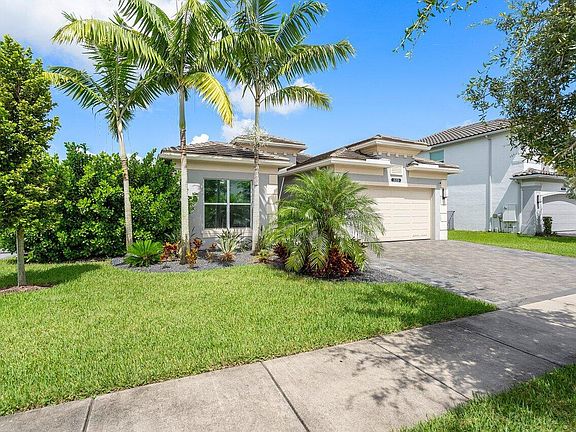 3rd image of 15259 Seaglass Terrace