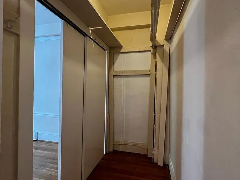 1121 Bush St #3 — Photo 11