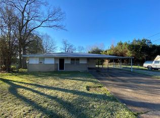 307 Donna Dr, Pineville, LA 71360