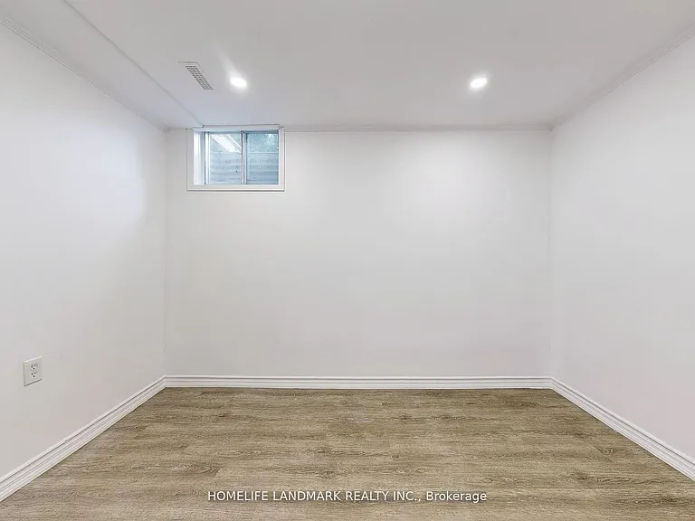 58 London Rd #BASEMENT — Photo 8