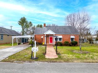 513 Reynolds St, Englewood, TN 37329