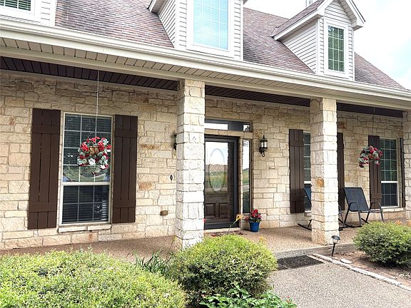 4th image of 1170 Brazos Loop