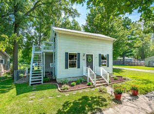 307 S Washington St, Pierceton, IN 46562