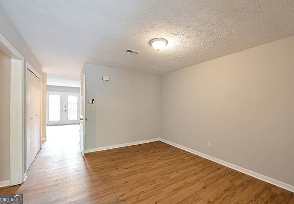 5th image of 4433 Golf Vista Cir