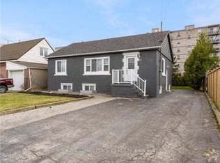 54 Duncombe Dr, Hamilton, ON