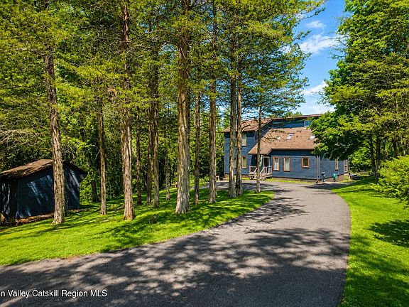 3rd image of 3223 Sleepy Hollow Road