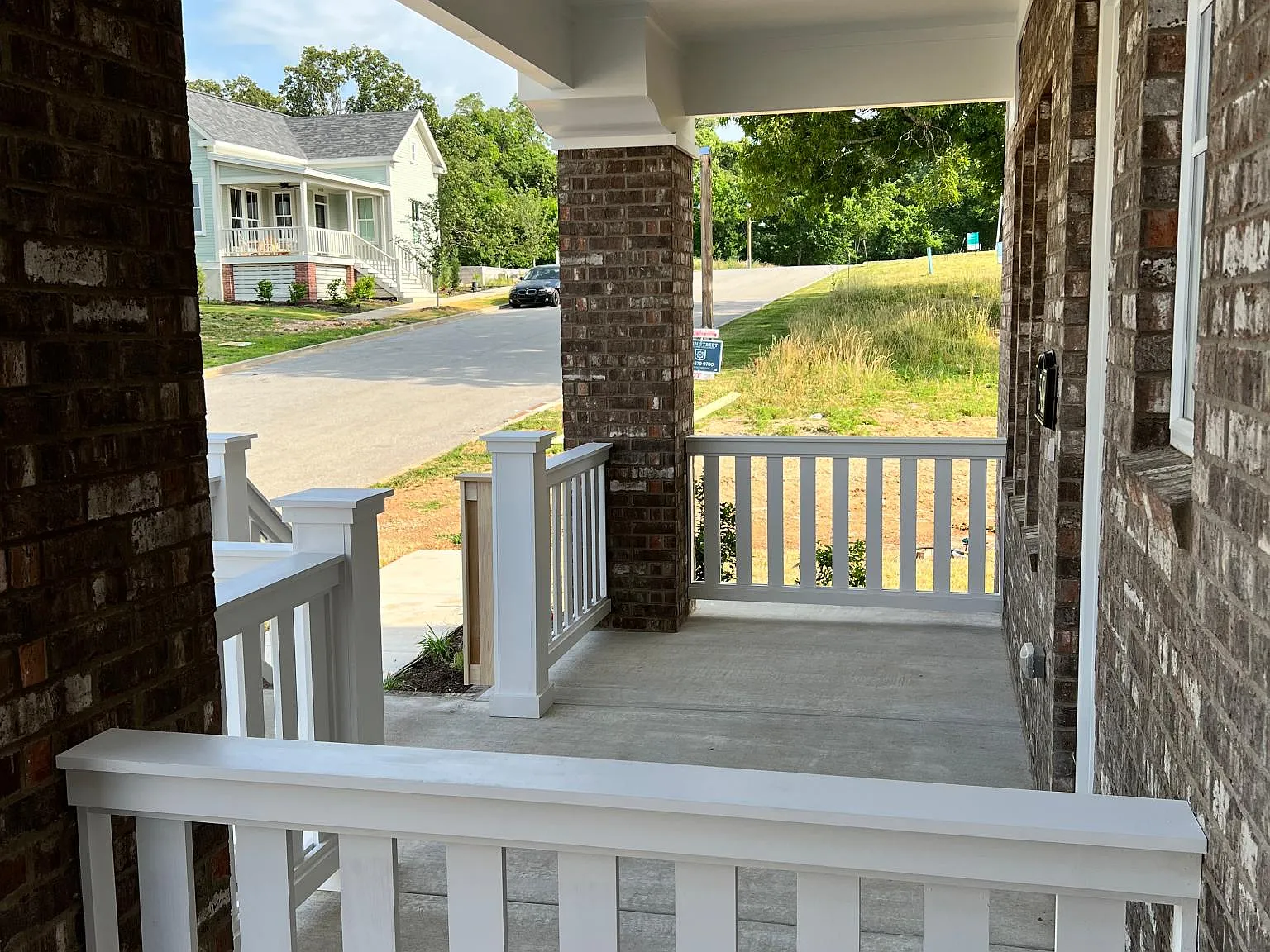 2 bed, 2.5 bath, 1281 sqft, $2,000 — Photo 2