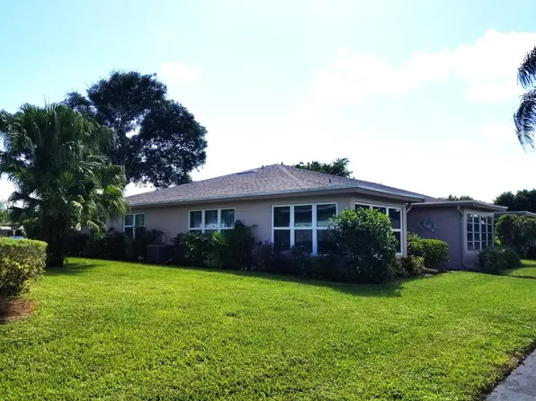 1267 High Point Place S, Delray Beach, FL 33445