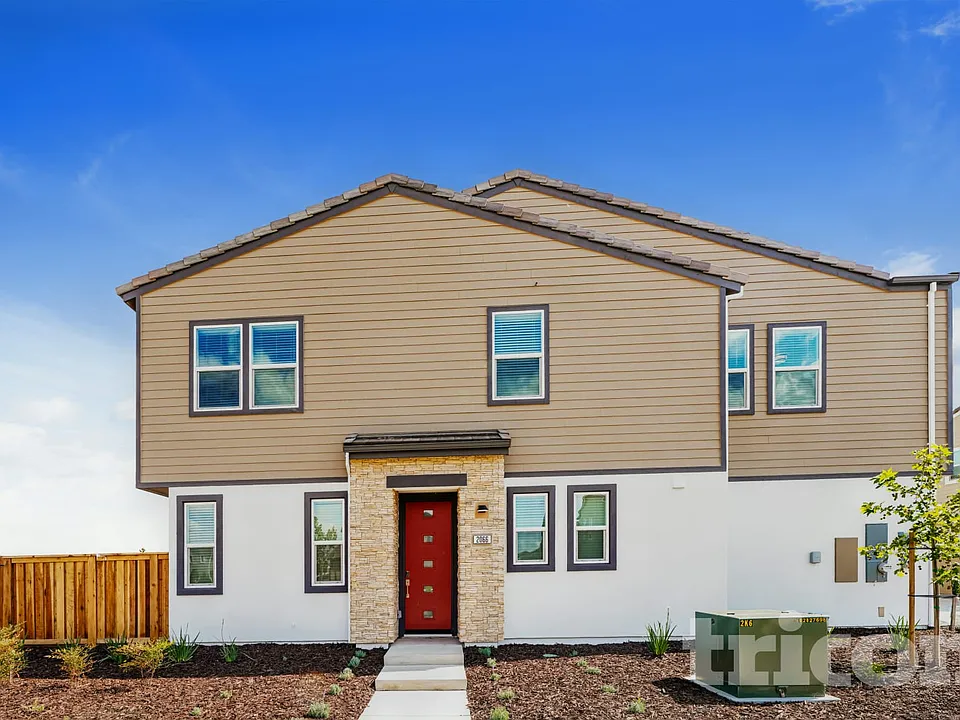 2066 Delta View Ave