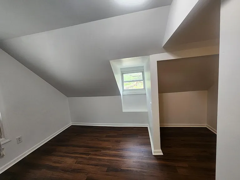 4407 Lee Ave — Photo 6