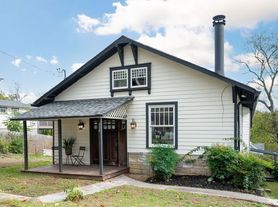 328 Beck Ave