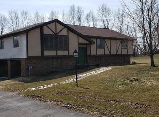 35 Weslend Ave, Sweet Valley, PA 18656