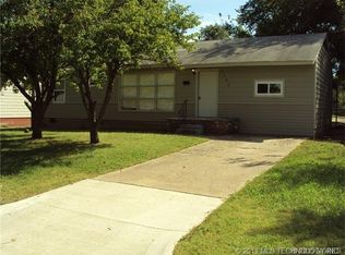 8948 E 4th St, Tulsa, OK 74112