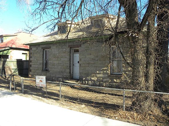 3rd image of 12 Grand Ave