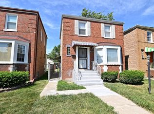10816 S Eberhart Ave, Chicago, IL 60628