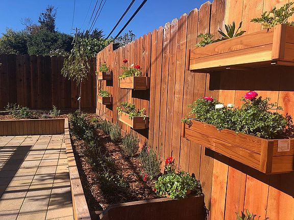 3rd image of 208 Alta Mesa Dr