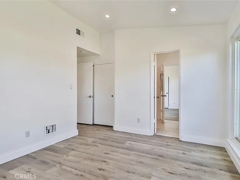 23540 Kivik St — Photo 23
