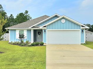410 Sweet Blossom Bnd, Freeport, FL 32439