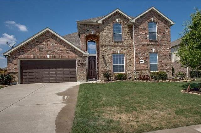 1st image of 4403 Winding Glen Ln