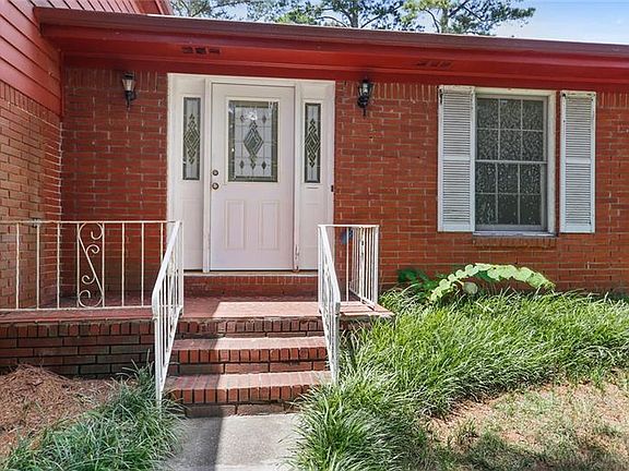 2nd image of 1584 Drayton Woods Dr