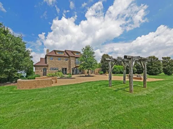 525 Gottland Shoals Rd, Blountville, TN 37617