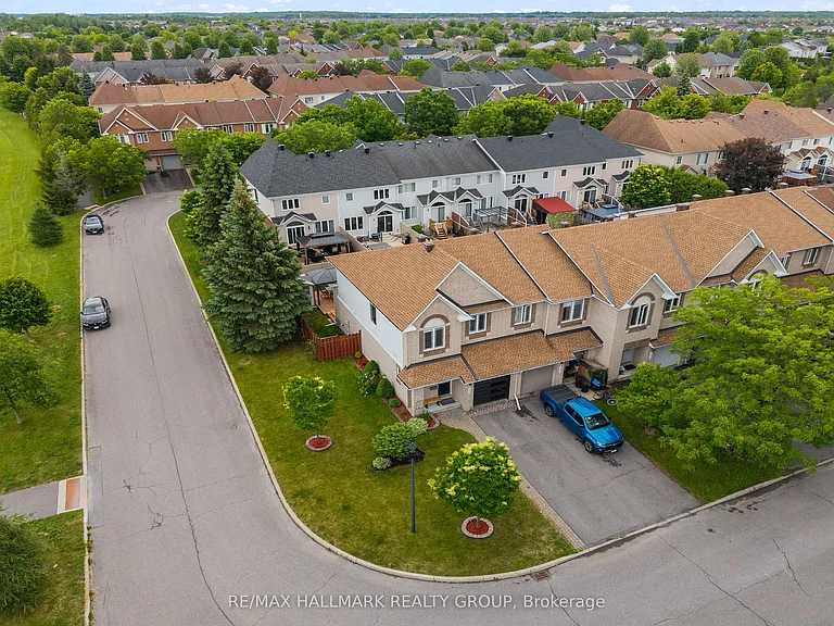 2250 Silverado Cres — Photo 27