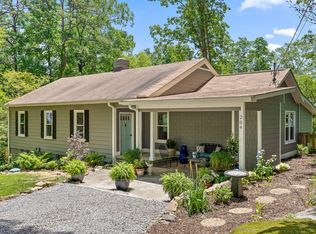204 Red Riding Hood Trl, Lookout Mountain, GA 30750