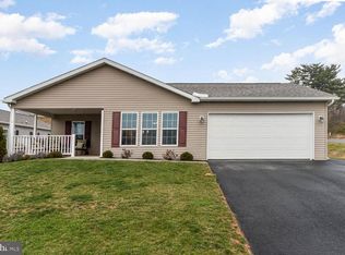 101 Glenridge Dr, Carlisle, PA 17015
